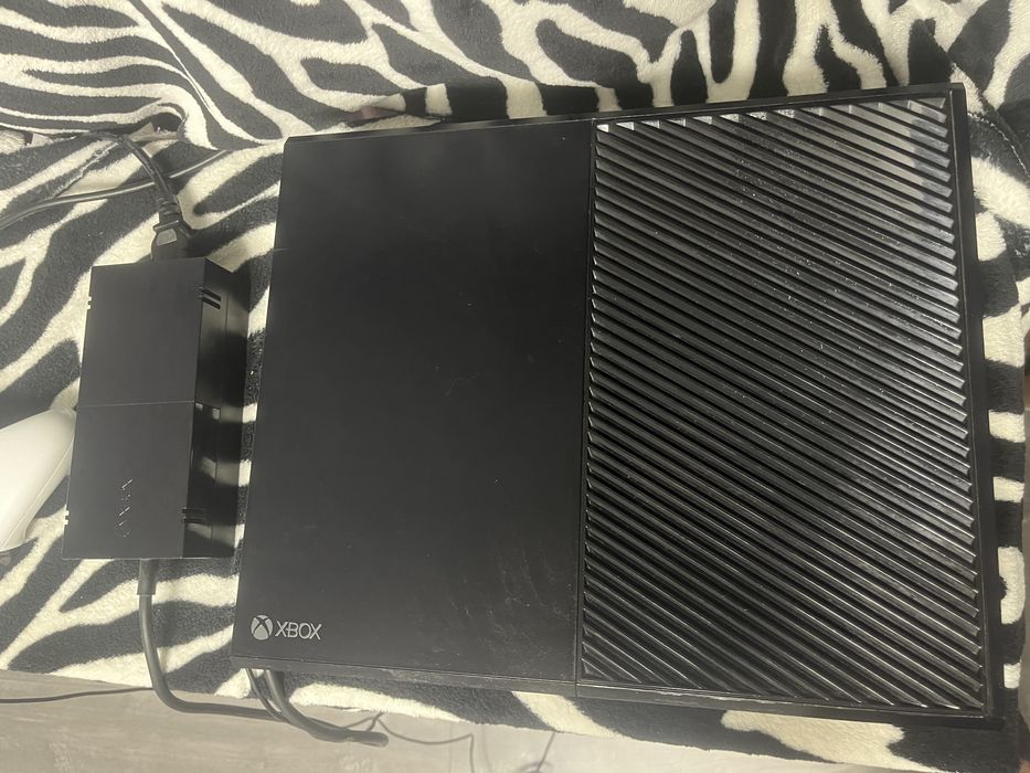 Vand  Xbox one 500gb
