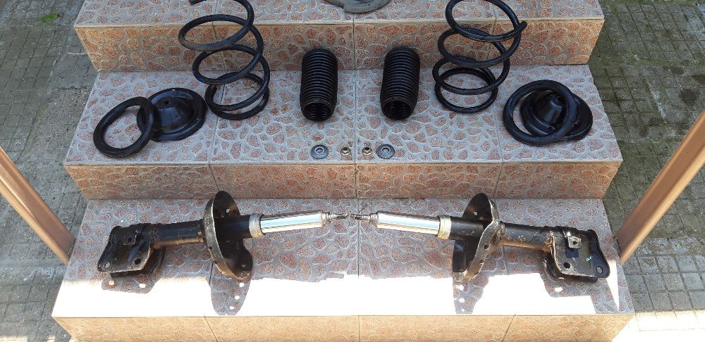 Амортисьори  и пружини предни Subaru Impreza STI Blobeye/hawkeye