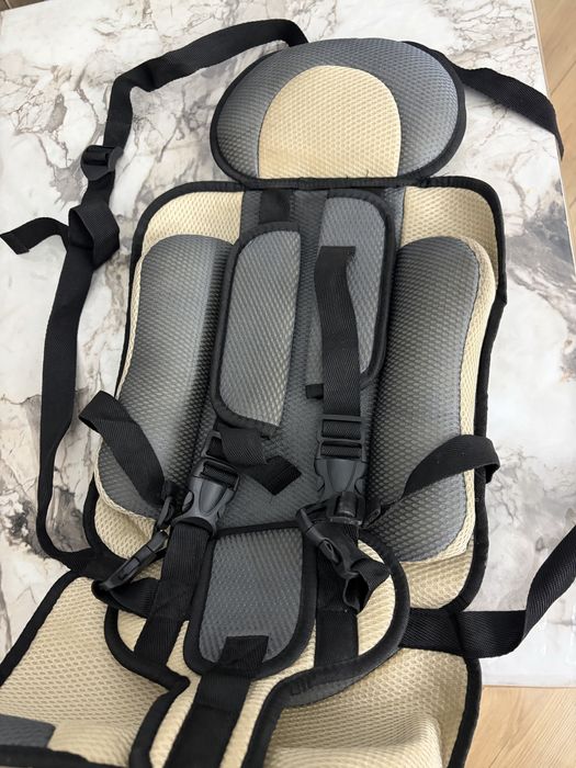 Бескаркасное автокресло