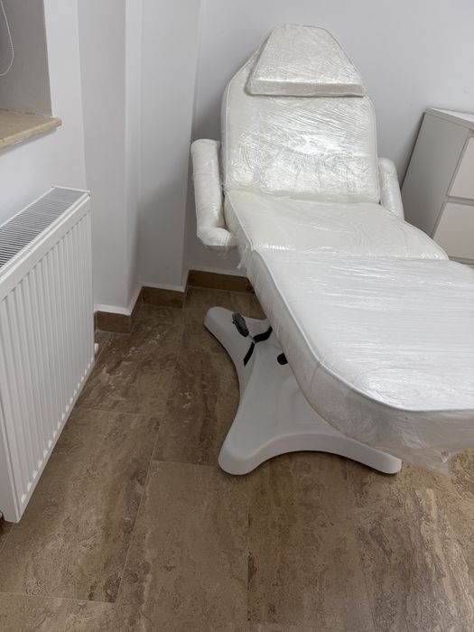 Scaun Cosmectica/Pedichiura Alb