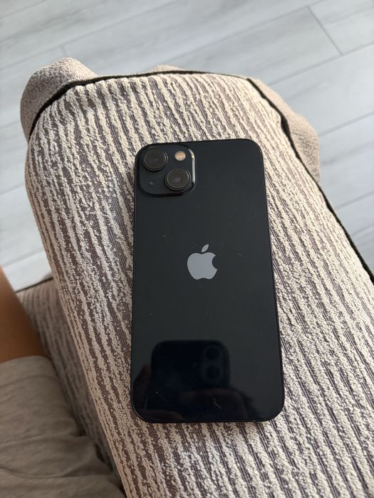Iphone 13. 128 гб