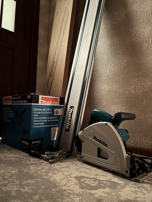 Дисковая пила Makita sp6000