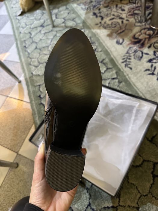 Чисто нови черни боти 39 номер