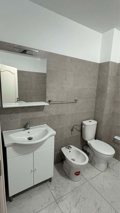 Apatrament de inchiriat