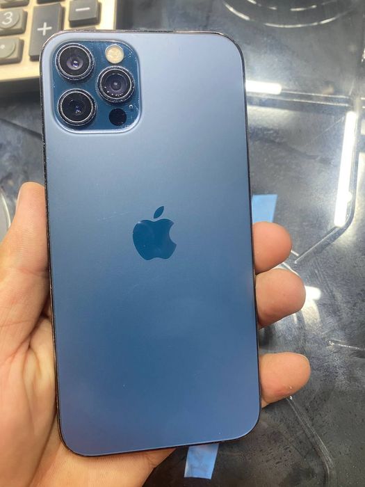 Iphone.   12pro.