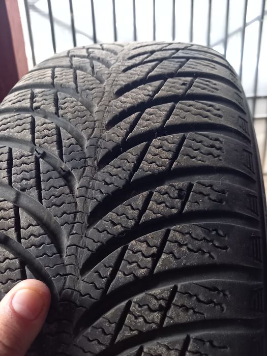 Jante + anvelope 205 55 16 iarna. Jante Fiat 4x98 R16