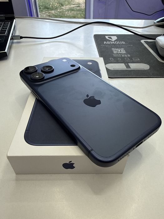 Iphone 17 Pro Max 1TB Gb Full Box Intrtinut 40 cicluri