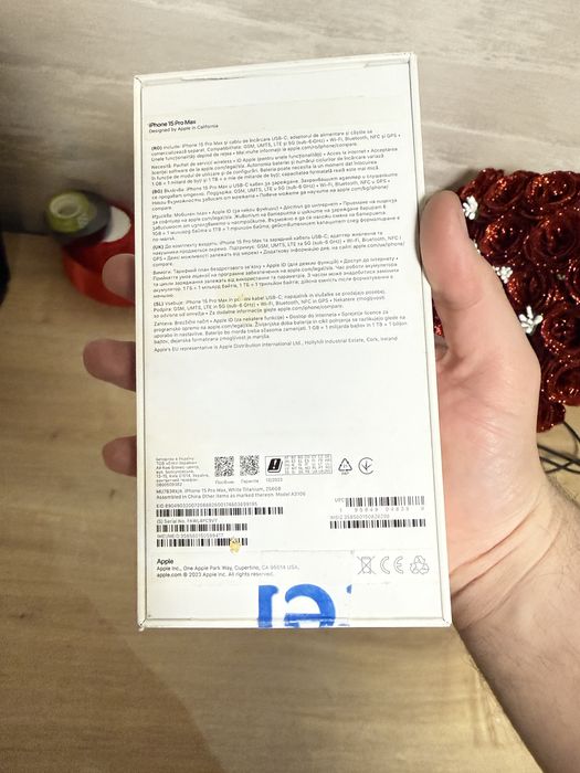 Iphone 15 pro max neverlocked-white titanium-full box