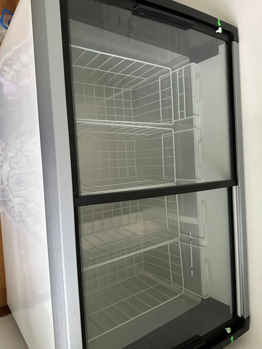 2 холодильника и морозильник