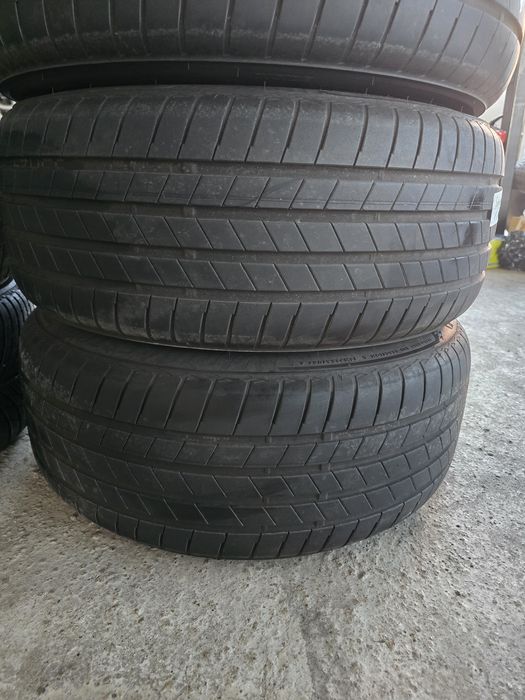4 Броя 235/45/18 Bridgestone 2x5,8mm 2x5,5mm 24dot
