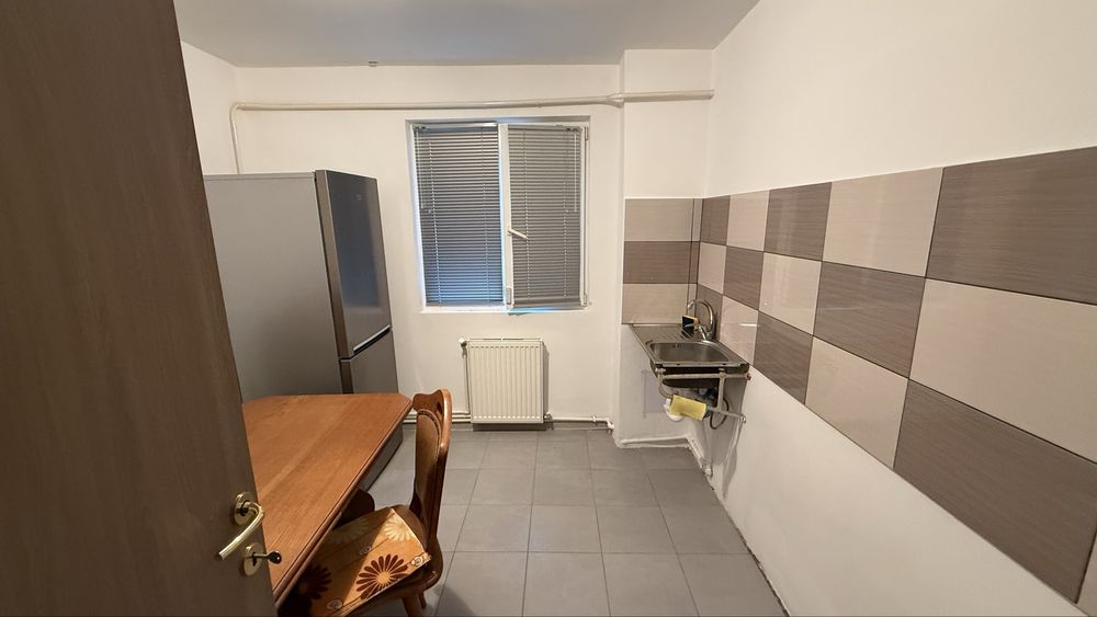 Vand Apartament 2 Camere