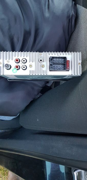 Radio auto marca Xomax