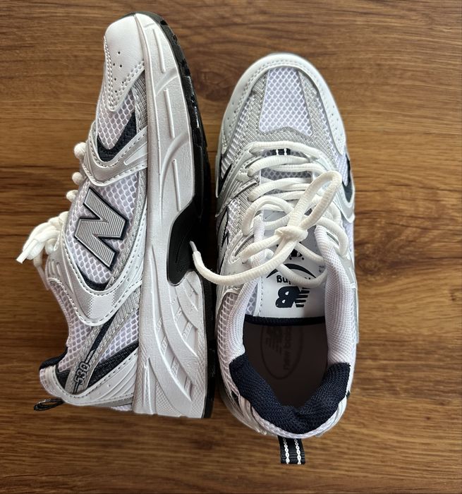Дамски маратонки New Balance модел 530