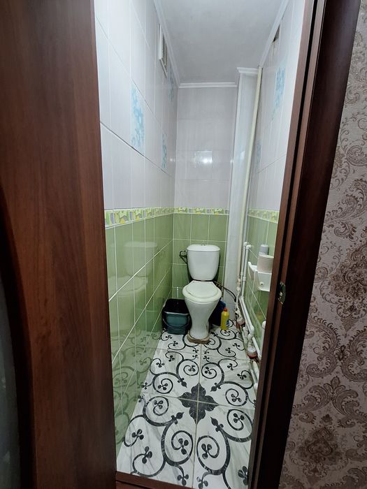 Продам 3 комнатную квартиру район .