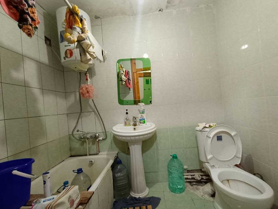 3х комнатная квартира на 2 этаже в середине, район Согдиана