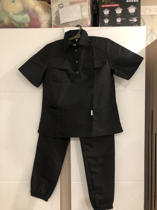 Продам медицинские костюмы