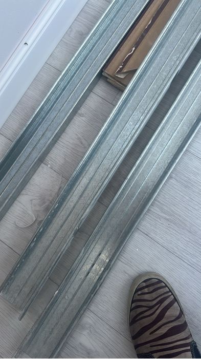 Профиль металличекий