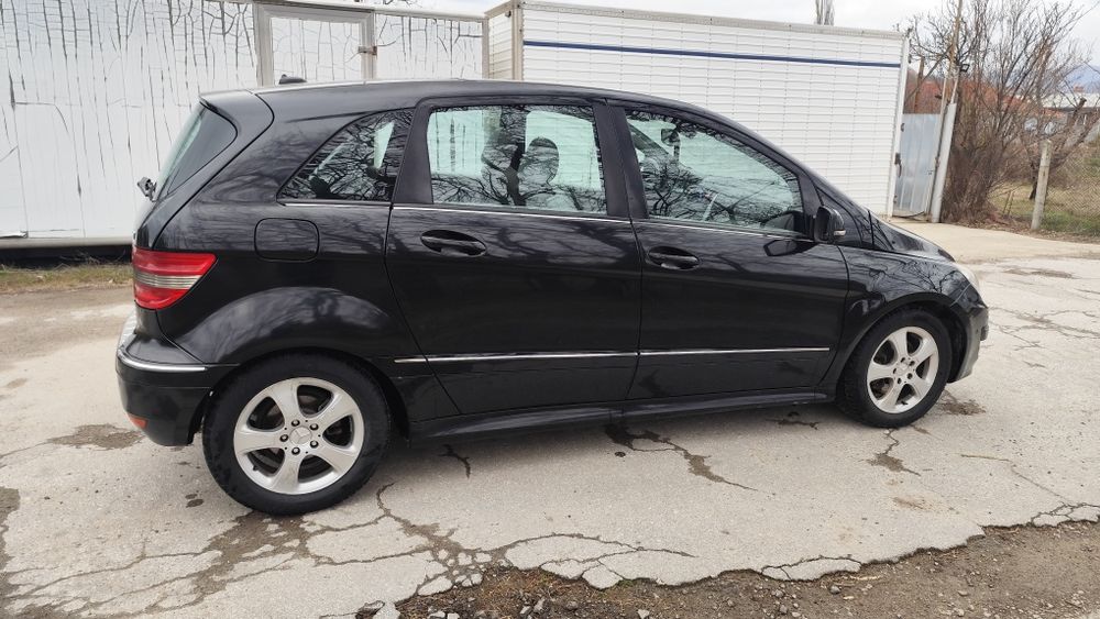 Mersedes B класа 2,0CDI автомат на части