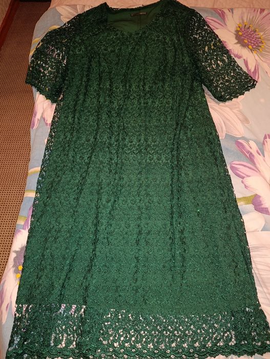 Нарядное гипюровое платье