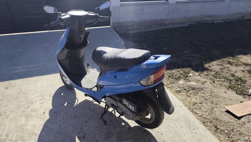 Peugeot V-clic  cu acte si tot numa bun de circulat!