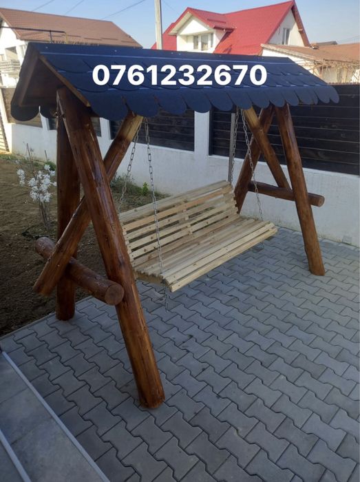 Balansoare si mese din bile