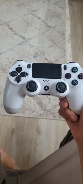 Проводной геймпад Sony DualShock 4 для PS4 / ПК (Б/У)