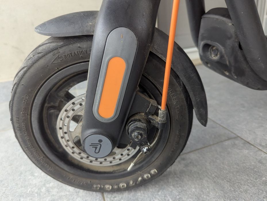 Trotineta Nine bot f2 pro
