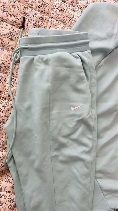 Екип найк / nike