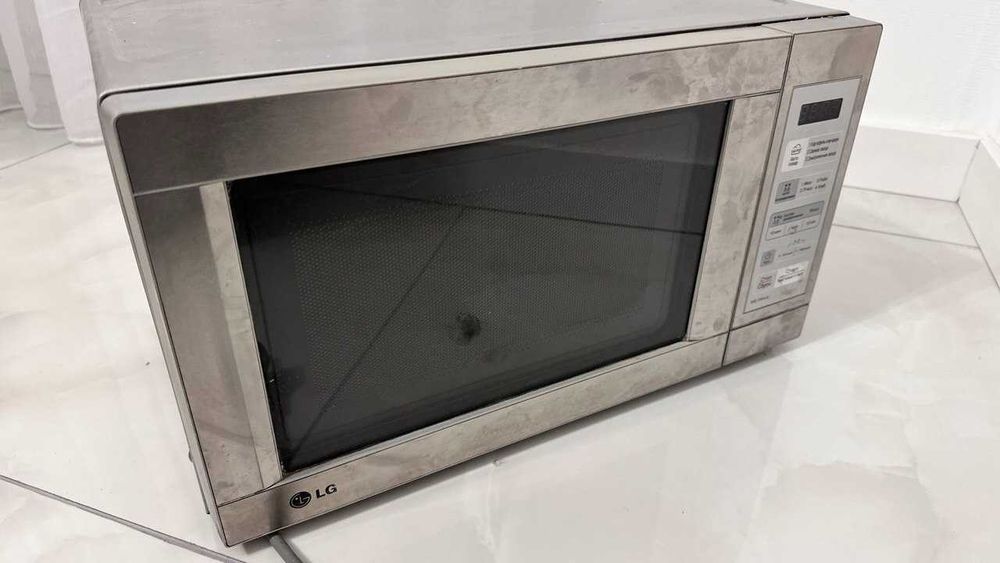 Продается микроволновка LG для запчастей