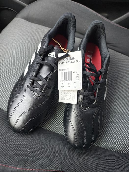 Ghete de fotbal adidas..44 2/3