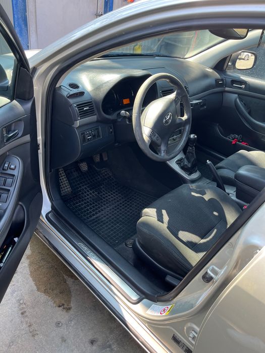 Toyota avensis 2.2 d-cat