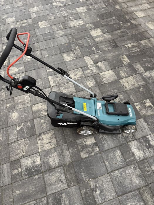 Makita-masina tuns iarba electrica