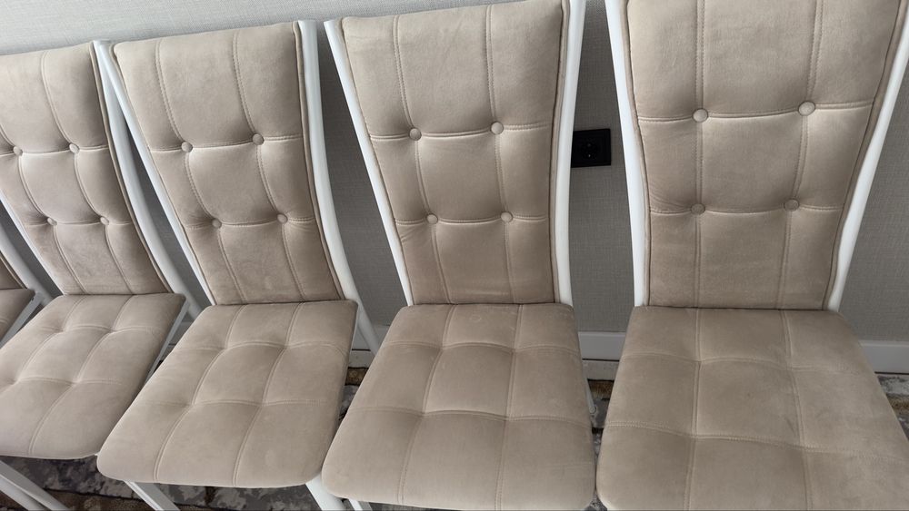 Стулья 12 штук почти новый