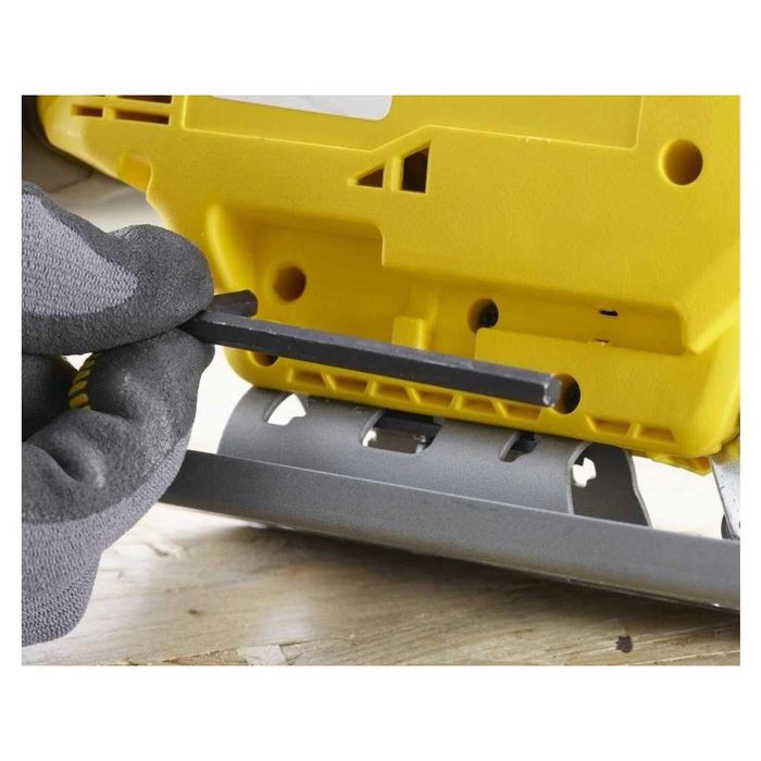 Акумулаторен прободен трион STANLEY SFMCS600M2K, 18V