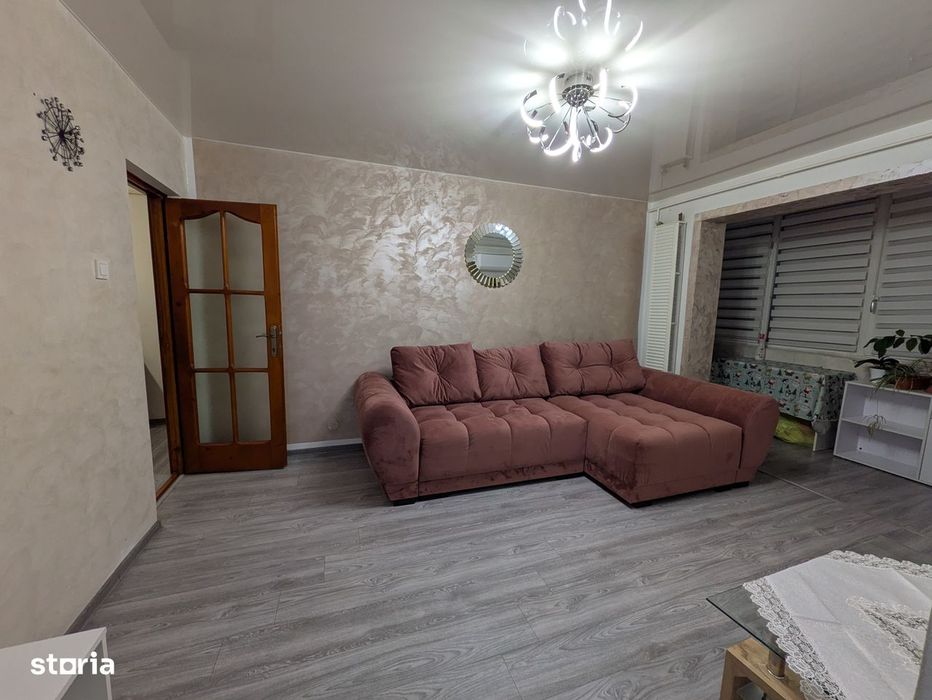 Apartament 3 camere, cochet și primitor, în spate la Cora
