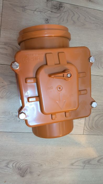 Clapetă antiretur canalizare PESTAN DN160 – PVC, cu închidere manuală