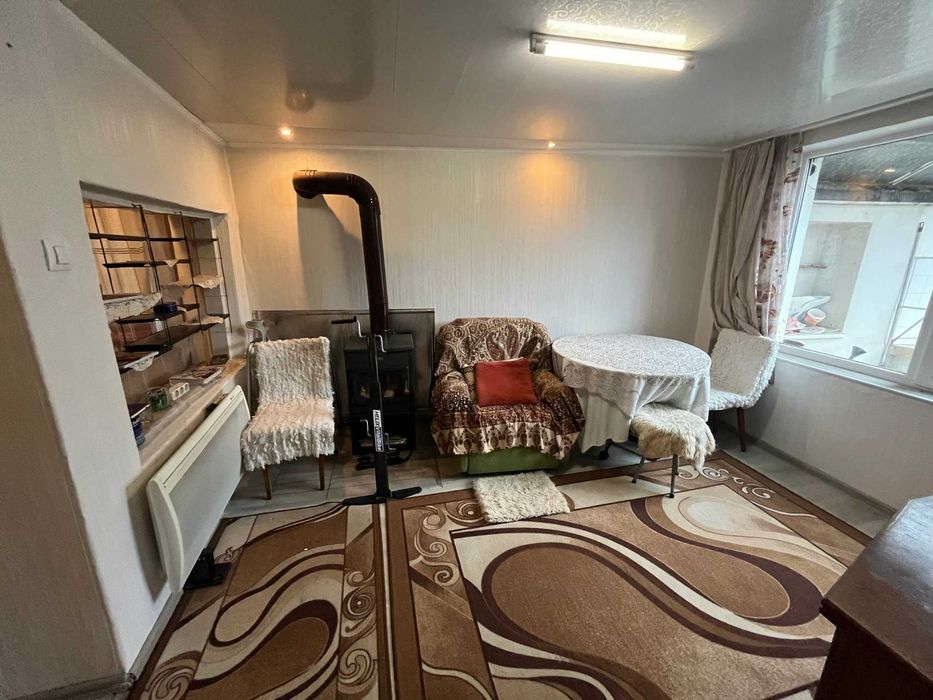 Къща за продажба – с. Горно Сахране