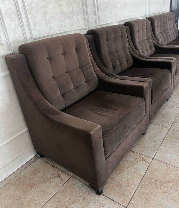 Продам кожаный и другие диваны