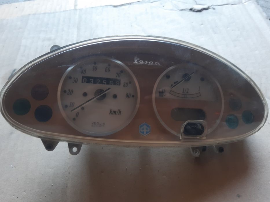 Километражини табла  за  Веспа (VESPA)-втора употреба