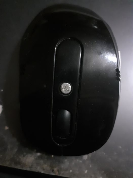Vând foarte convenabil un maus pentru laptop sau calculatoare fără fir