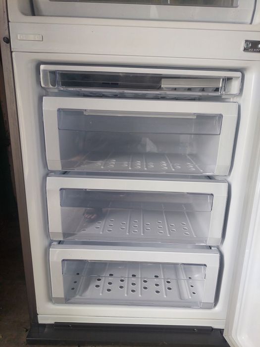 Продам холодильник Samsung