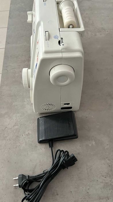 Шевна машина Singer 1507