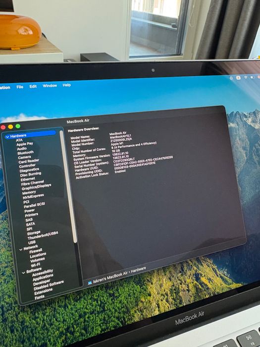 MacBook Air M1 (2020) 16GB RAM / 512GB SSD - Кутия - Добро състояние