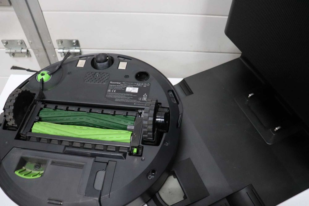 iRobot Roomba j7+ прахосмукачкa робот навигация PrecisionVision