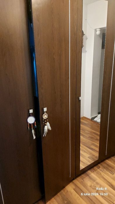 Dulap lemn cu oglinda 5 usi