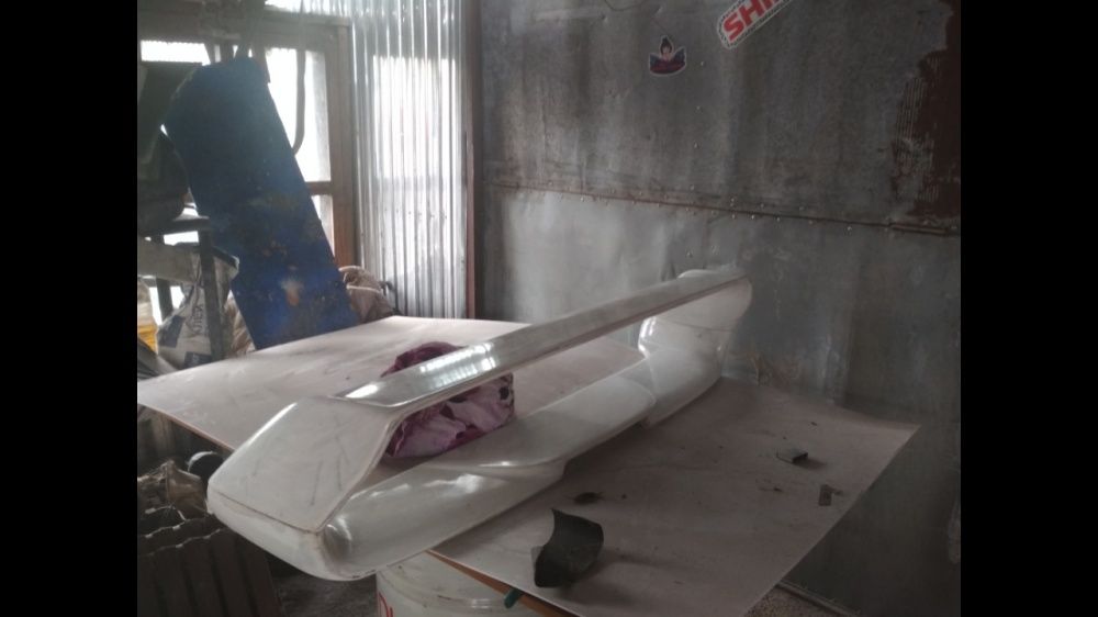 Спойлер на Субару