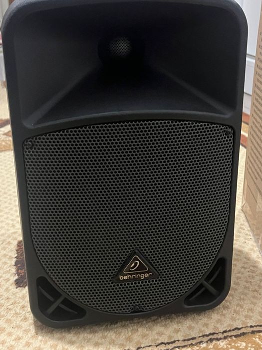 Boxa behringer de 8 inch B108