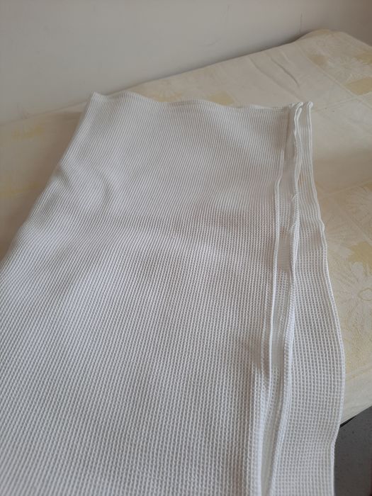 Frumoasa fața de masa din bumbac cu servetele