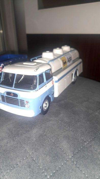 Camioane custom deagostini