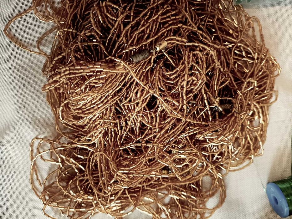 Vand margele pentru broderie